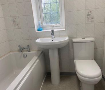 2 bedroom terraced house to rent - Photo 6