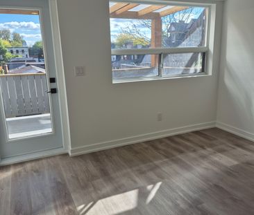 For Lease - 1073 College Street Unit# 2nd Flr, Toronto, Ontario - Photo 1