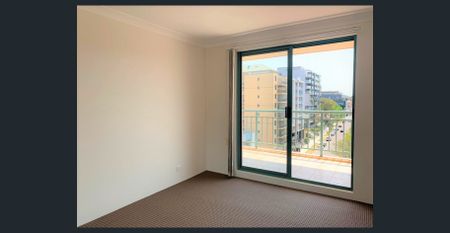 MODERN HIGH RISE UNIT - Photo 4