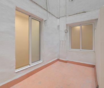 Carrer de Balmes, Barcelona, Catalonia 08006 - Photo 3