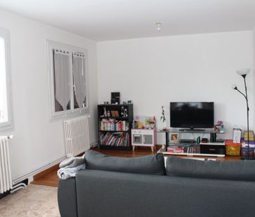 Location Appartement 3 pièces 69m² DECIZE 58300 - Photo 2