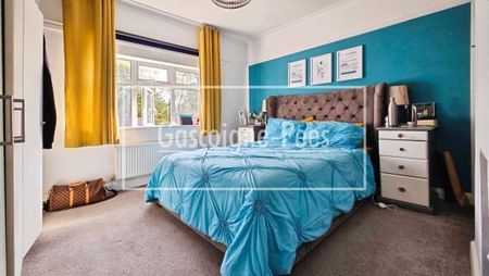 Manor Road, Guildford - Photo 2