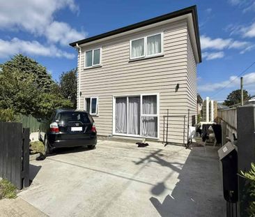 2 Bedroom House in Fairfield - Photo 5