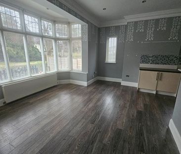 2 Bed Flat, Knighton Drive, LE2 - Photo 4