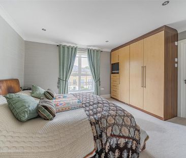 3 bedroom apartment to rent - Photo 4