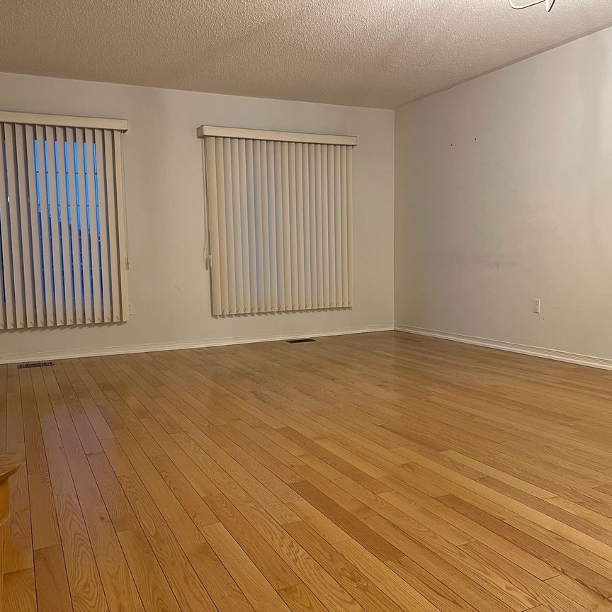 For Lease - 78 Thoroughbred Way, Markham, Ontario - Photo 1