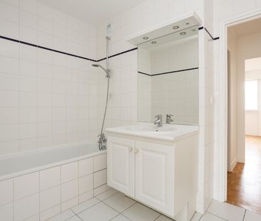 location Appartement T4 DE 83m² À PARIS - Photo 3
