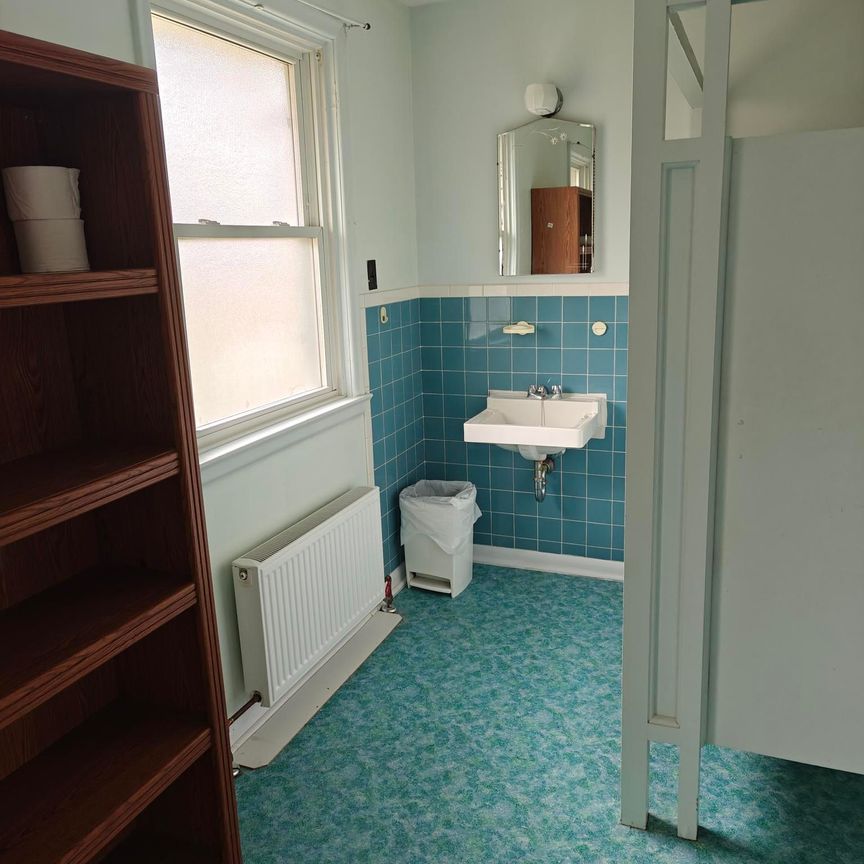 For Lease - 374 Central Park Boulevard Unit# Room #4, Oshawa, Ontario - Photo 1