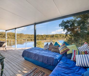 PRIME JETTY LOCATION WITH FULL WATER FRONTAGE!! - Photo 1