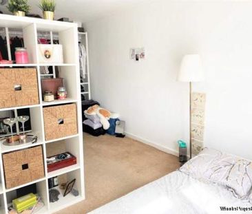 2 bedroom property to rent in London - Photo 4