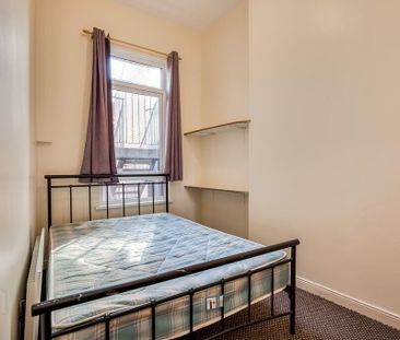 Flat 2, 42 University Street, Belfast, BT7 1FZ - Photo 2