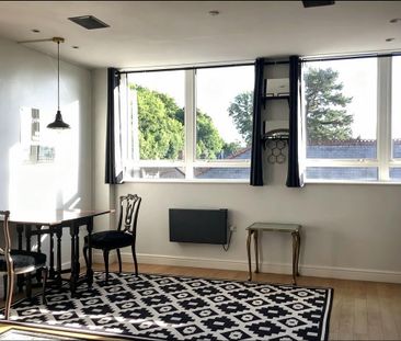 Studio to rent - Photo 2