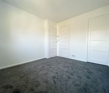 Southfield, Polegate - Photo 4