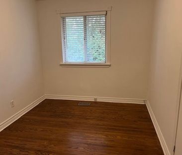 For Lease - 368 Bent Crescent Unit# Main, Richmond Hill, Ontario - Photo 4