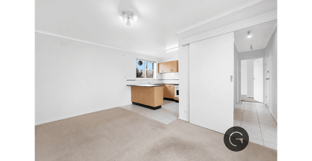 Convenient And Ideally Located - Photo 1