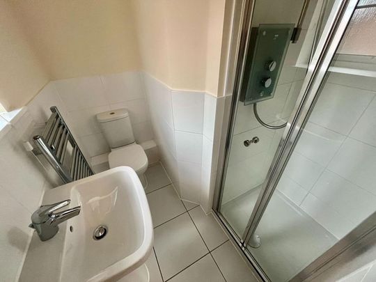 4 bedroom detached house to rent - Photo 1