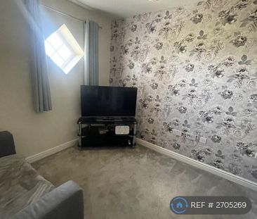 1 bedroom in a house share to rent - Photo 1