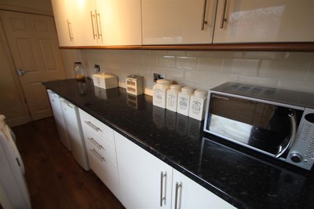 Grimthorpe Street, Headingley, LS6 3JU, Leeds - Photo 5