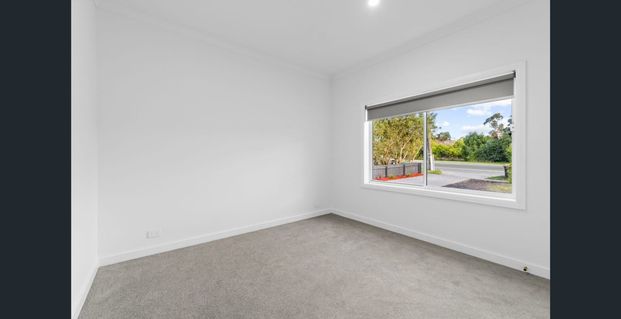 150 Narracan Drive - Photo 1