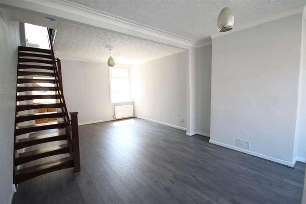 New Barton Street, Irlam O'th Height, M6 - Photo 1