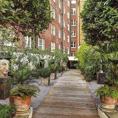 Hill Street, Mayfair, W1J, London - Photo 4