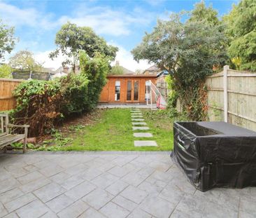 2 bedroom maisonette to rent - Photo 1