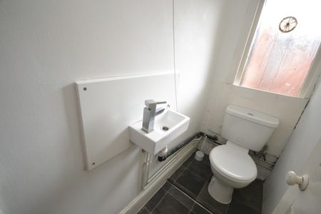 1 bed Mid Terraced House for Rent - Photo 4