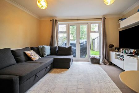 2 bedroom terraced house to rent - Photo 2