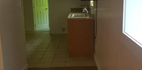 Appartement 3 ½ à louer / 3 ½ apartment for rent - Photo 2