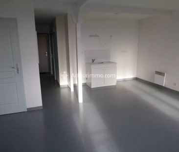 Location Appartement 1 pièces 32 m2 à Saint-Jean-d'Angély - Photo 1