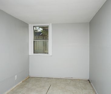 For Lease - 83 Lorne Avenue Unit# B, Quinte West, Ontario - Photo 3