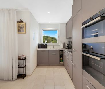 Lichtdurchflutete und stilvolle Wohnung sucht neue Mieter! - Foto 6