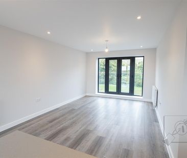 St Mary's Road, Greenhithe - Photo 3