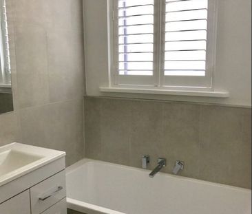 2/26 Gladstone Street, Kew VIC 3101 - Photo 4