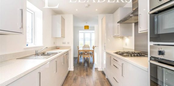 1 bedroom in a house share to rent - Photo 2