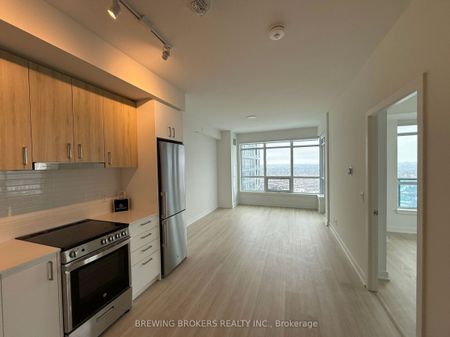 For Lease - 30 Upper Mall Way Unit# A3010, Vaughan, Ontario - Photo 5