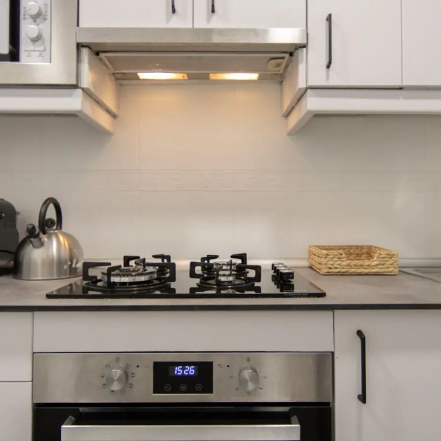 4-bedroom apartment for rent in Navas, professionals only - Photo 1