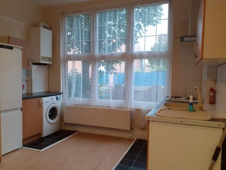 1 Bed Flat, Northanger Road, SW16 - Photo 5