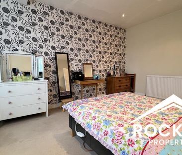 3 bedroom terraced house to rent - Photo 3
