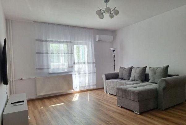 Obor decomandata etaj 1 - Fotografie 1