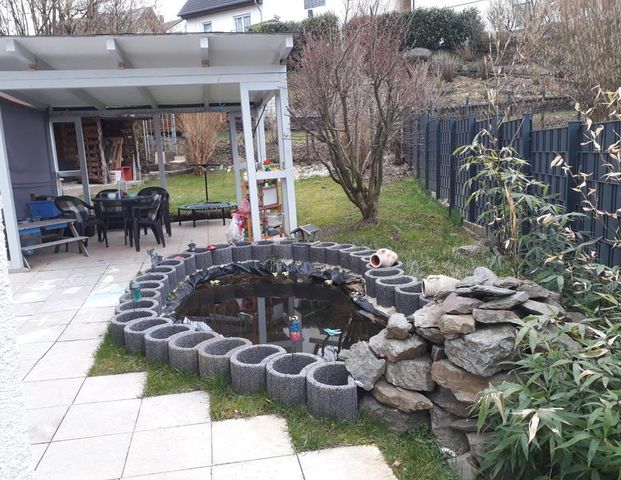 geräumige Wohnung mit Garten zu vermieten - Foto 1