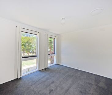Five Bedroom House in Prime Wheelers Hill Location - Photo 1