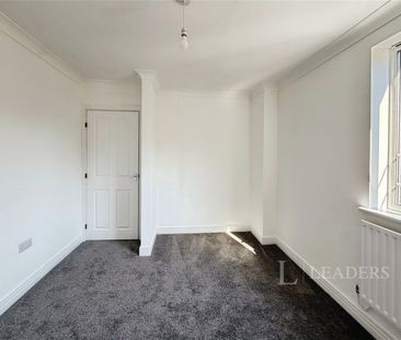 3 bedroom house to rent Central Park Drive, Hockley, Birmingham, We... - Photo 2