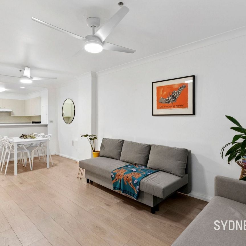 CENTRALLY LOCATED TWO BEDROOM APARTMENT | Unfurnished - Photo 1