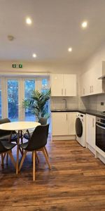 1 bedroom in a house share to rent - Photo 4