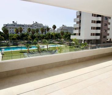 2 room luxury Apartment for rent in Torremolinos, Spain - Photo 6
