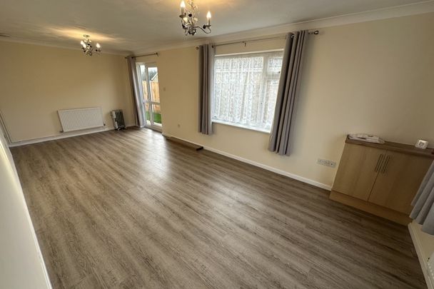 North Road - Photo 1