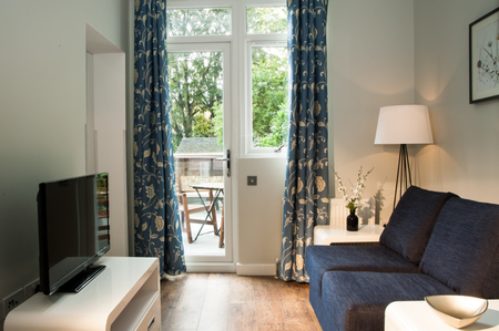 1 bedroom serviced apartment to rent - Photo 2