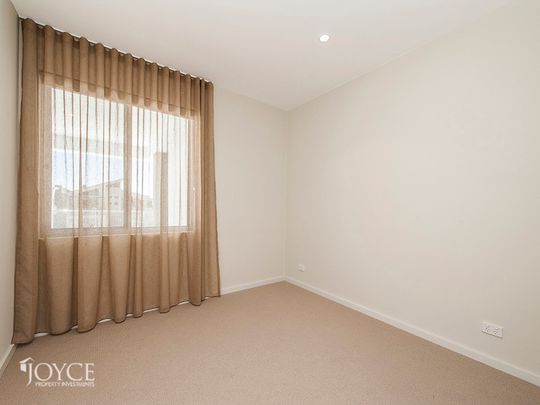 9/13 O’Connor Close, NORTH COOGEE WA 6163 - Photo 1