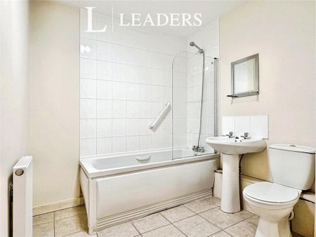 1 bedroom flat to rent - Photo 5